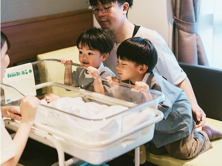 家族入院・子連れ入院可能、キッズルーム完備