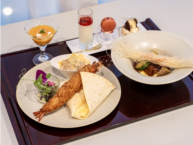 シェフが心を込めて作る、美味しく栄養満点のお食事