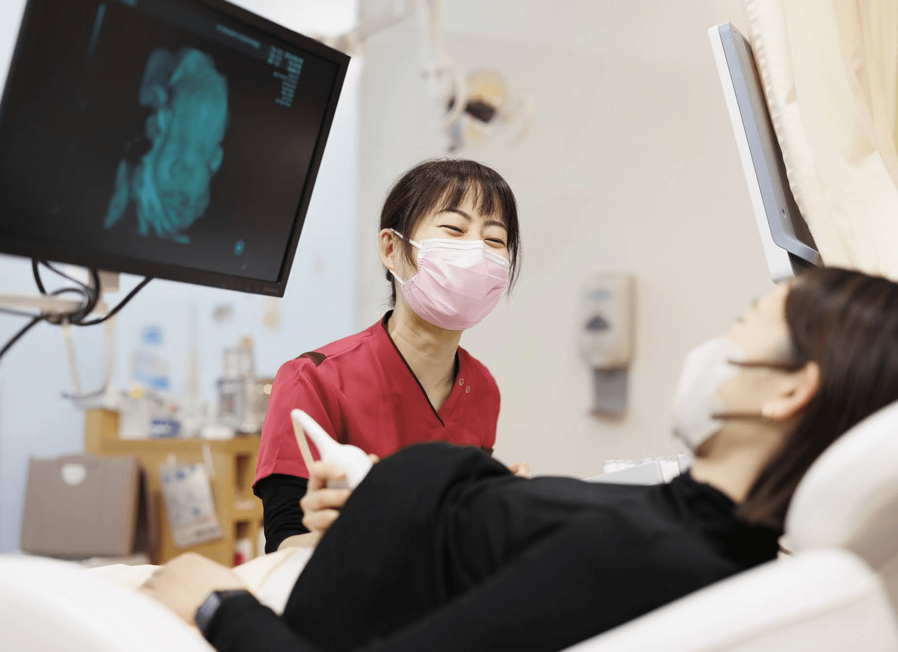 【医師監修】切迫流産・切迫早産とは?原因や兆候、安静生活の過ごし方を解説